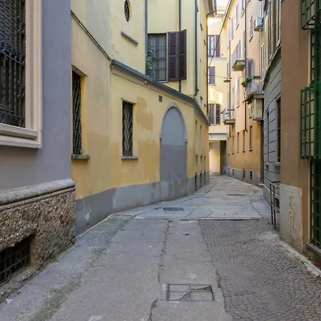 Co99- Large Lanzone * Milão