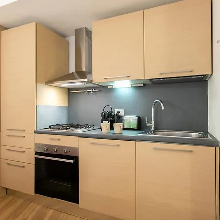 Apartment Co99- Large Lanzone Milan