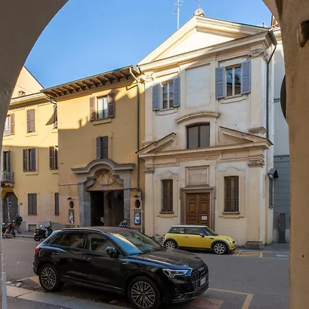 Co99- Large Lanzone Milão