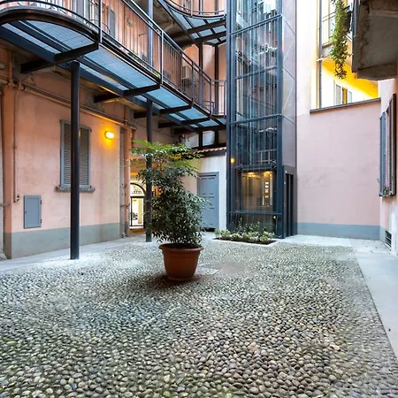 Co99- Large Lanzone Milão