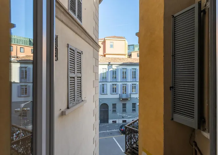 Apartment Co99- Large Lanzone *