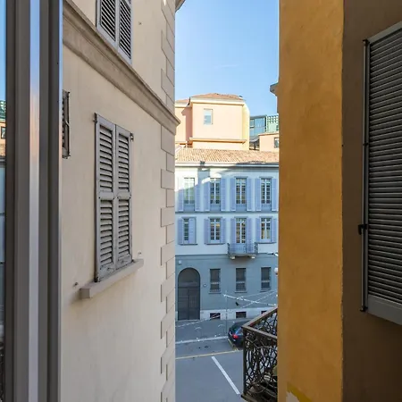 Apartment Co99- Large Lanzone *