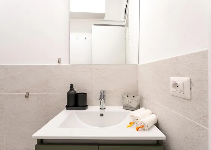 Apartament Co99- Large Lanzone